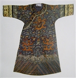 清 蓝缎地彩绣吉服袍.jpg