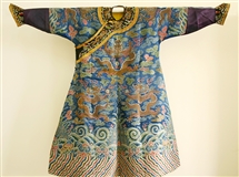 清 蓝色织金云龙妆花纹龙袍 上海美特斯邦威博物馆藏.jpg