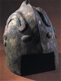 商 饕餮纹铜盔 北京故宫博物院藏.jpg